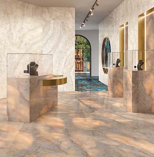 Jeu de lumière sur céramique à éclat minéral inspirée des gemmes naturelles Carrelage luminescent effet pierre translucide dans un espace architectural contemporain haut de gamme